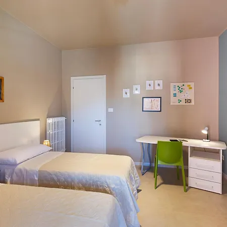 Sotto Il Castello Di Novi Apartament *